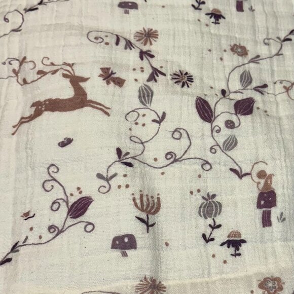 Aden + Anais "Once Upon A Time" Muslin Blanket - 100% Organic Cotton - Picture 2 of 4